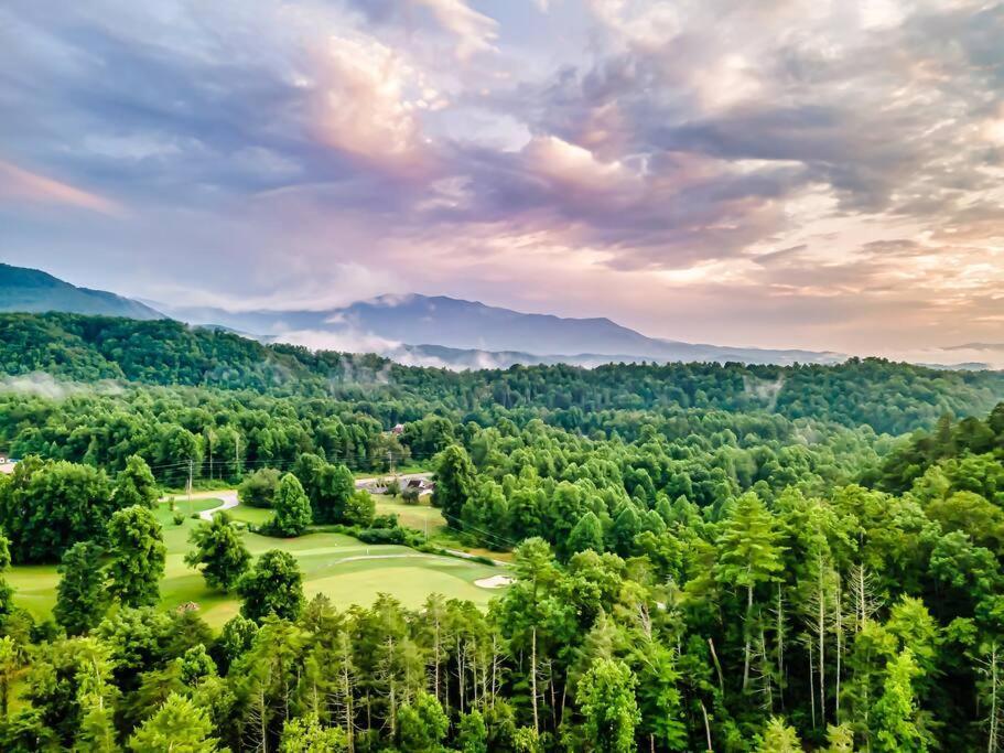 Beautiful Chalet With Fireplace And Large Game Room Gatlinburg Extérieur photo