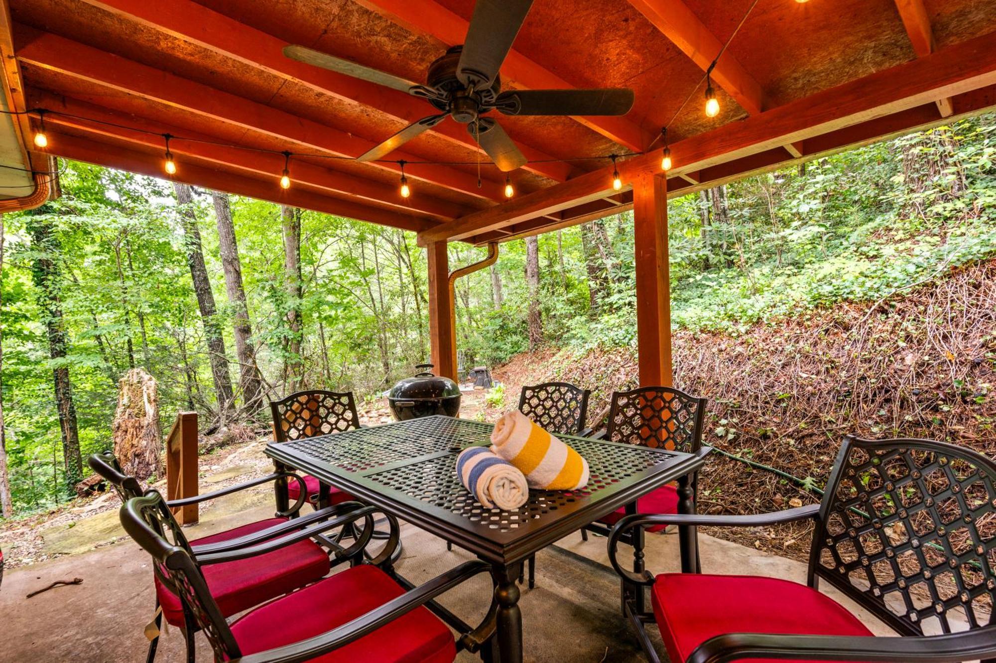 Beautiful Chalet With Fireplace And Large Game Room Gatlinburg Extérieur photo